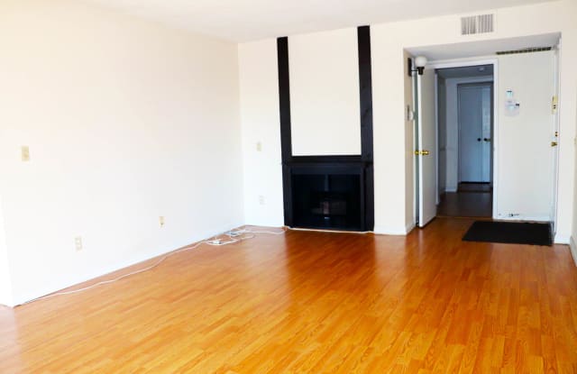 13903 Sherman Way #2 - 13903 Sherman Way, Los Angeles, CA 91405