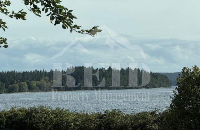 POULSBO - BEAUTIFUL AND BRANDNEW 1 BED 1 BATH photos photos