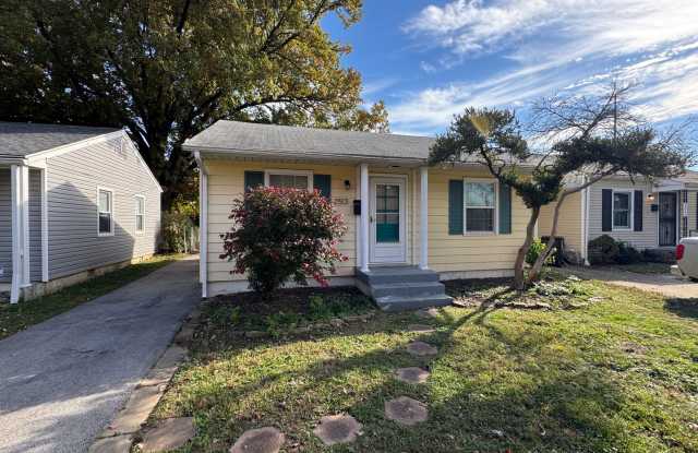 Cute 2 Bedroom Home Near UofL photos photos