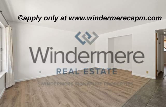 Vintage Charm Meets Modern Comfort – 1 Bedroom Duplex in East Tahoe Park! Gallery 4