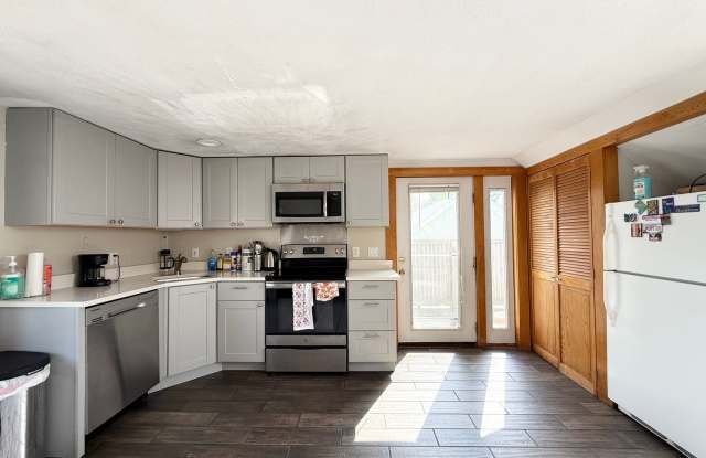28-30 Templeton Parkway photos photos