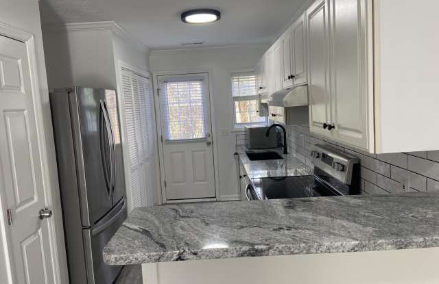 338 Emerald Cove Court Gallery 4
