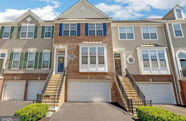 5 CORNERSTONE COURT - 5 Cornerstone Court, Bucks County, PA 18901