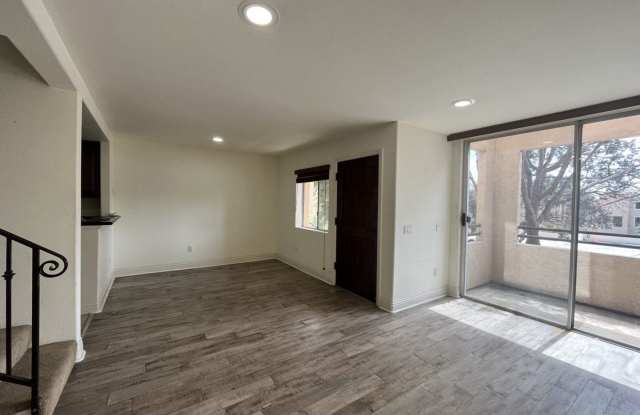 Two Story Condo in UTC Gallery 1