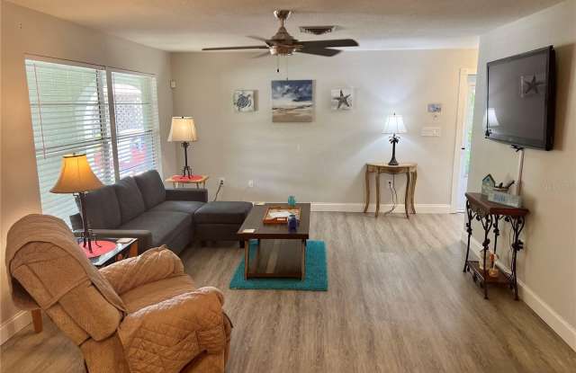 1404 N SATURN AVENUE Gallery 3