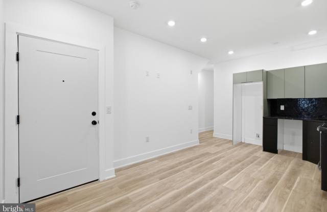 349 N 62ND Street Gallery 2