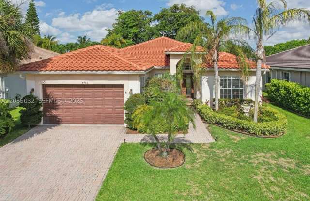 4460 Mariners Cove Dr Gallery 2