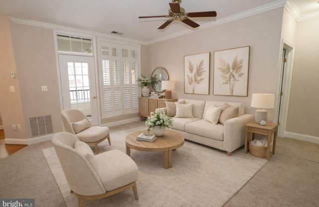 2115 GANTON Green unit: G-204 photos photos