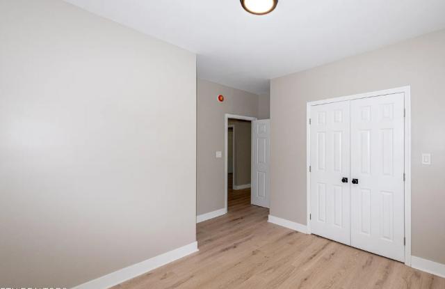 830 Vermont Avenue - 830 Vermont Avenue, Knoxville, TN 37921