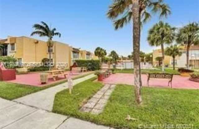 9311 SW 4th St photos photos 9311 SW 4th St photos photos