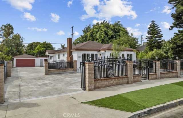 15210 Cohasset Street photos photos