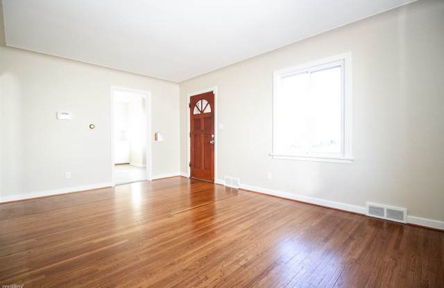 3430 Polk Pl Gallery 2
