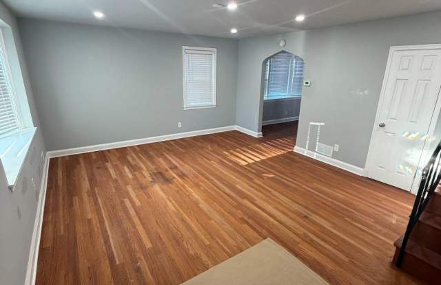 6207 PIONEER Drive Gallery 2