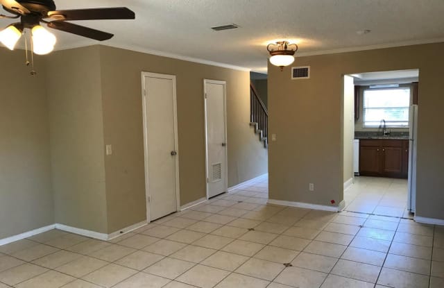 11416 BEDFORD OAKS DR - 11416 Bedford Oaks Dr, Jacksonville, FL 32225