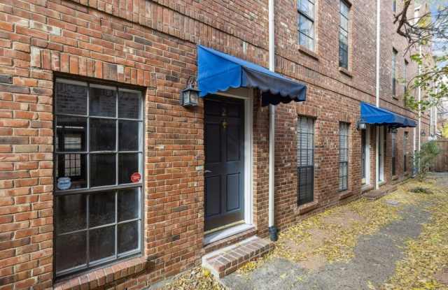 4111 Herschel Avenue Gallery 4