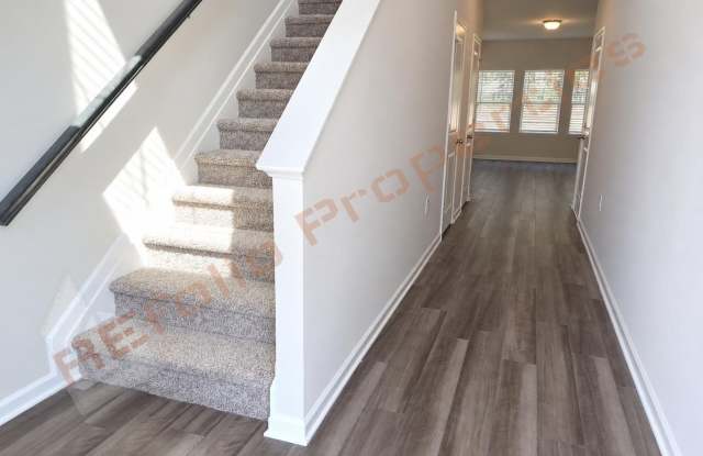 Beautiful 3 Bedroom, 2.5 Bath 2-Car Garage Home w/Sunroom @ Brighton Station, Durham, Available Nov 5! Gallery 4