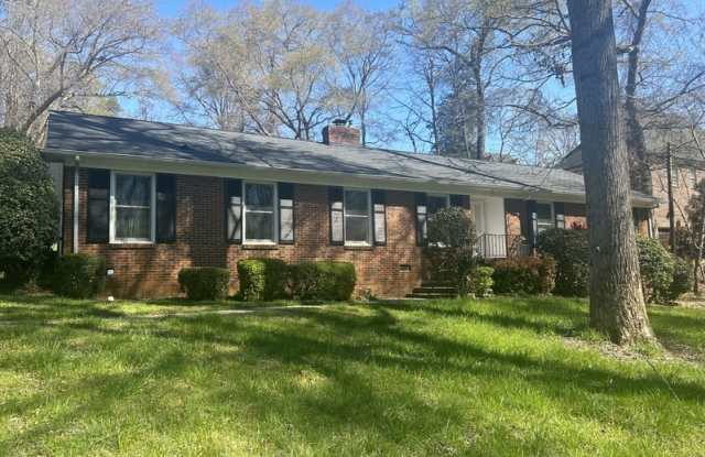 5927 Sharon View Rd - 5927 Sharon View Road, Charlotte, NC 28226
