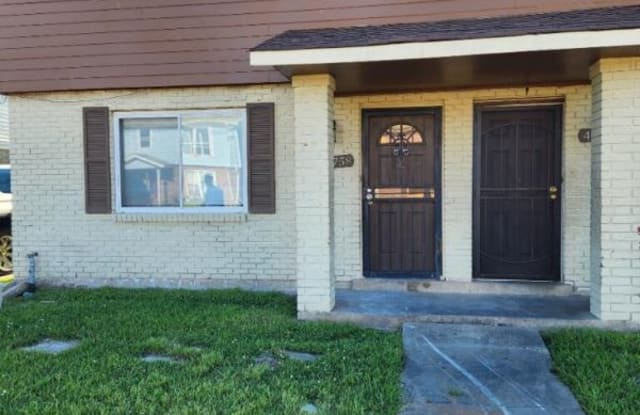 4758 Francis Dr - 4758 Francis Drive, New Orleans, LA 70126