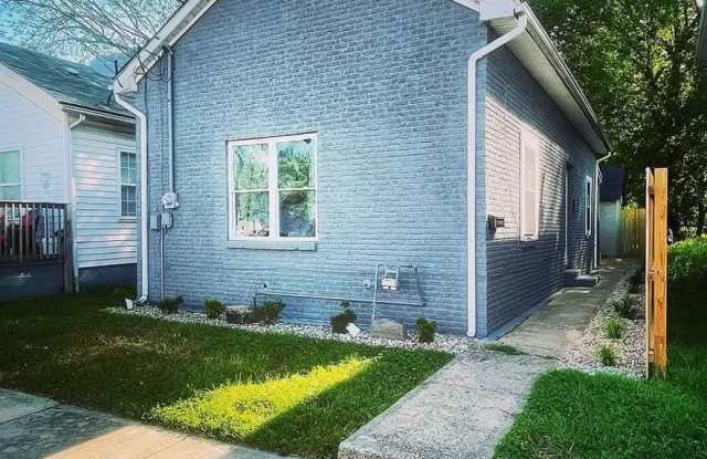 Charming All Brick Home! - 620 East 5th Street, New Albany, IN 47150