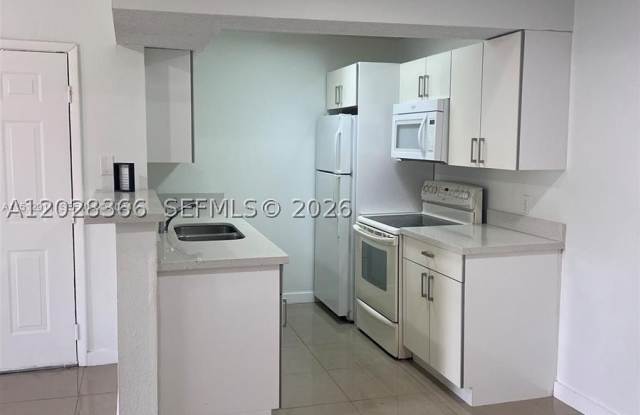 10441 SW 156th Ct Gallery 2