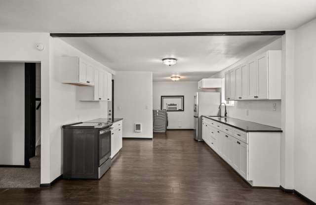 4 Bed 1.5 Bath Davenport Home! photos photos 4 Bed 1.5 Bath Davenport Home! photos photos