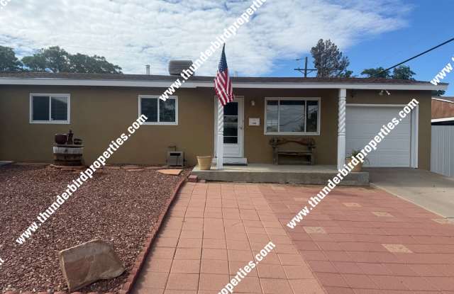 Beautifully Remodeled 2-Bedroom Home NE photos photos Beautifully Remodeled 2-Bedroom Home NE photos photos
