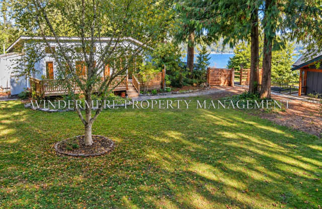 Secluded Suquamish Retreat with Water Views, Separate Studio & Serene Outdoor Living on 1.25 Acre Gallery 4