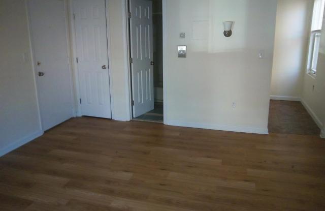 59 South Huntington Ave 1 Gallery 3