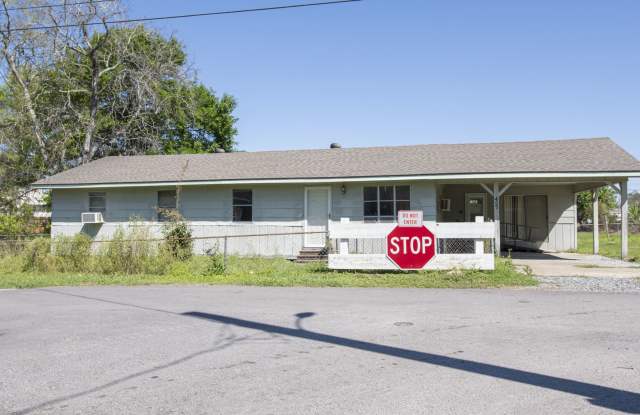 407 Nugier St photos photos