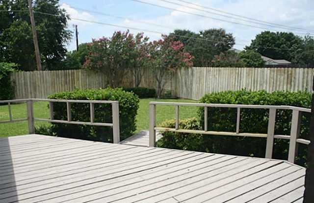 2235 Spring Leaf Drive Gallery 3