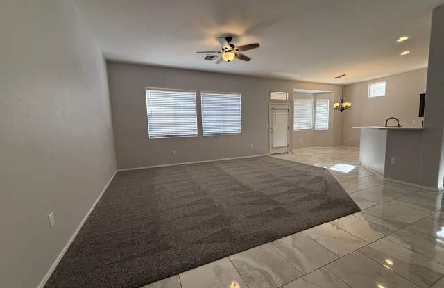 SUN CITY ROYALE MODEL 2 BEDROOM 2 BATH Gallery 4