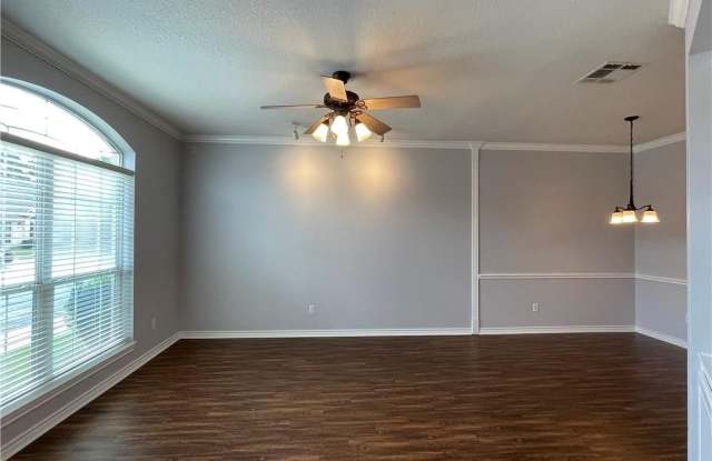 204 Fraternity Row Gallery 2