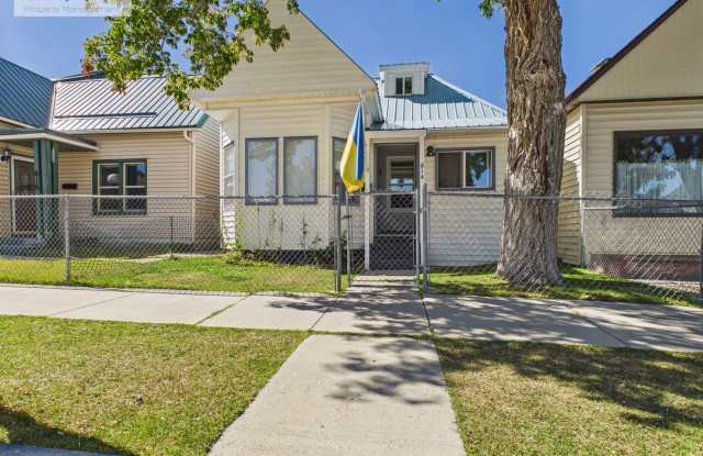 2 Bedroom in Anaconda with Bonus Room! Gallery 1