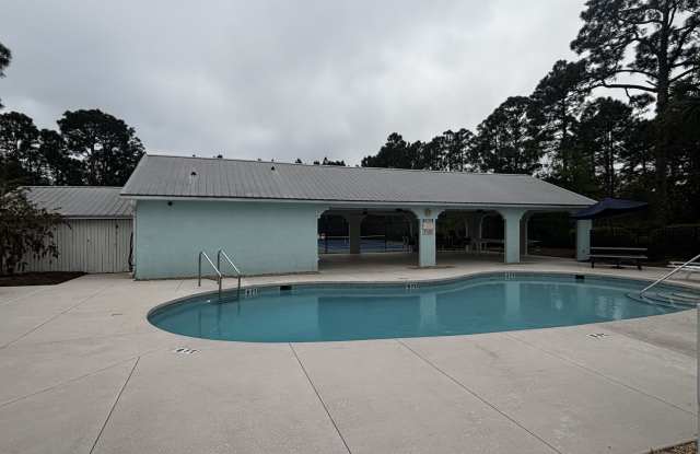 6588 Harbour Boulevard - 1 photos photos