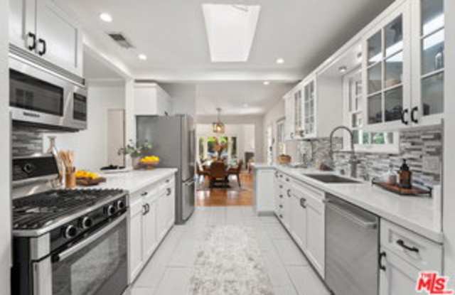 5620 Matilija Avenue Gallery 4
