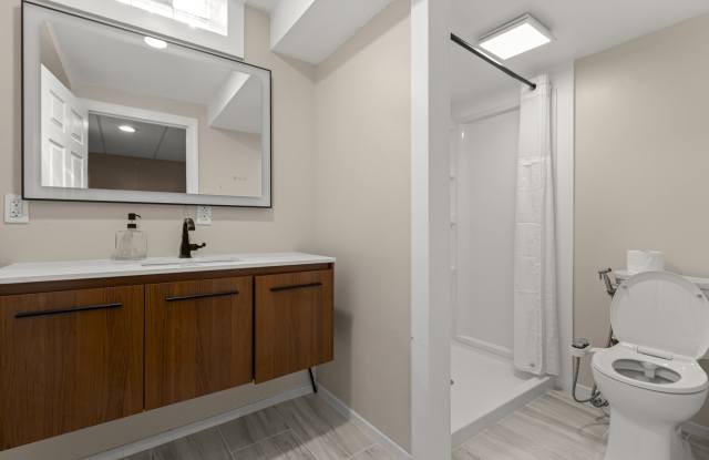 3128 Lindenwood Drive Gallery 1