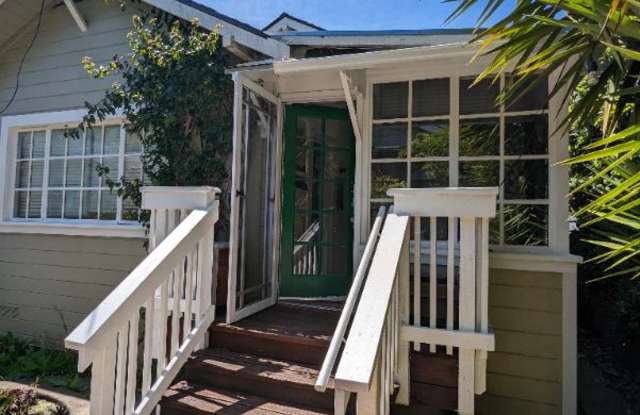 2016 9th St X Cottage - 2016 Ninth Street, Berkeley, CA 94710