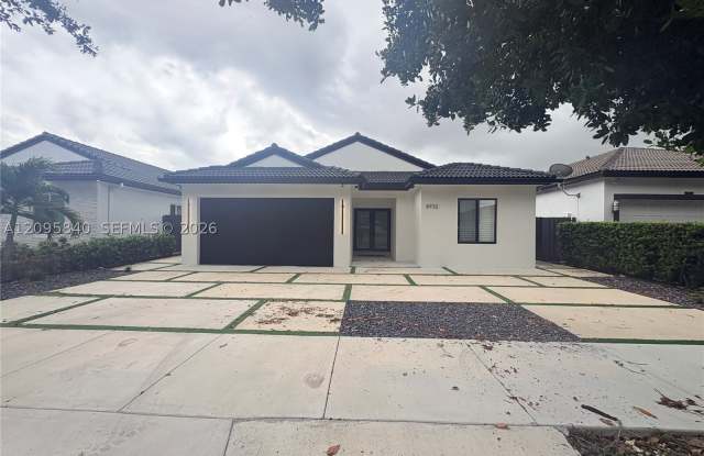 8932 NW 149th Ter Gallery 2