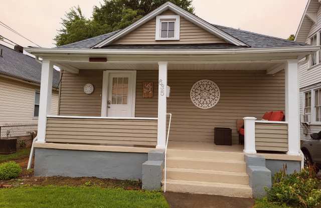 635 Mountain Avenue Southeast photos photos