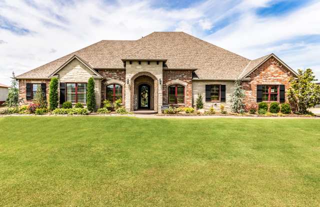 1801 Lohman Circle - 1801 Lohman Circle, Norman, OK 73069