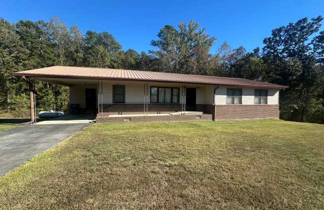 Charming 3-Bedroom, 2-Bath Home in Peaceful Ohatchee Setting photos photos Charming 3-Bedroom, 2-Bath Home in Peaceful Ohatchee Setting photos photos