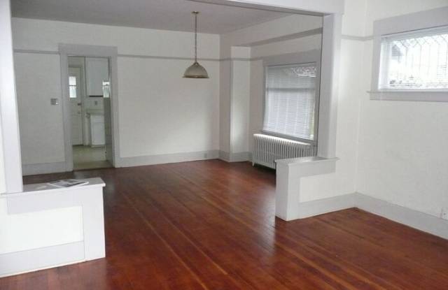 810 South Ferry Street Gallery 2