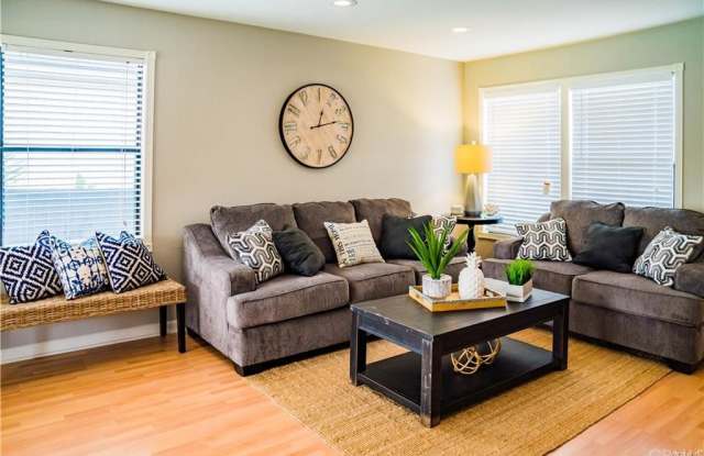 1211 E Gladstone Street - 1211 East Gladstone Street, Glendora, CA 91740