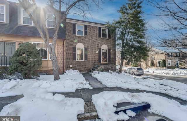 7713 BRISTOL SQUARE Court photos photos