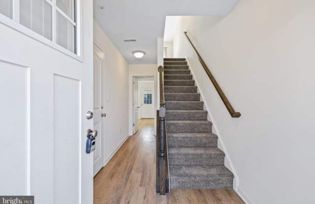 2055 CLINTON AVENUE Gallery 3