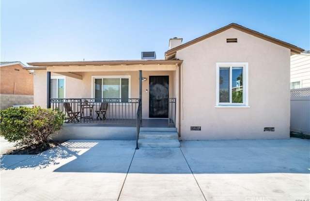 6443 Agnes Avenue photos photos