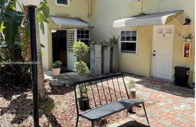 1857 Buchanan St - 1857 Buchanan Street, Hollywood, FL 33020
