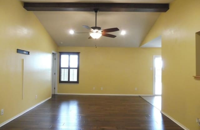 1217 Elmo Lane Gallery 4