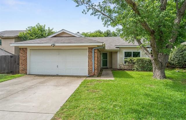 1025 W Hills Terrace - 1025 West Hills Terrace, Saginaw, TX 76179