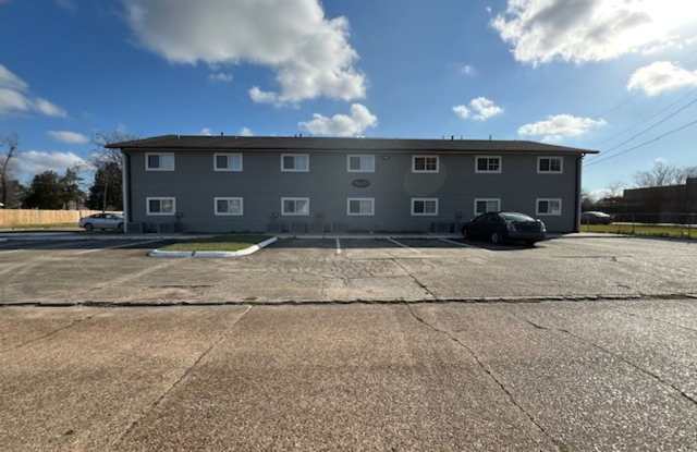 Newly Renovated 2B/2B Apartment Available in Lake Charles photos photos